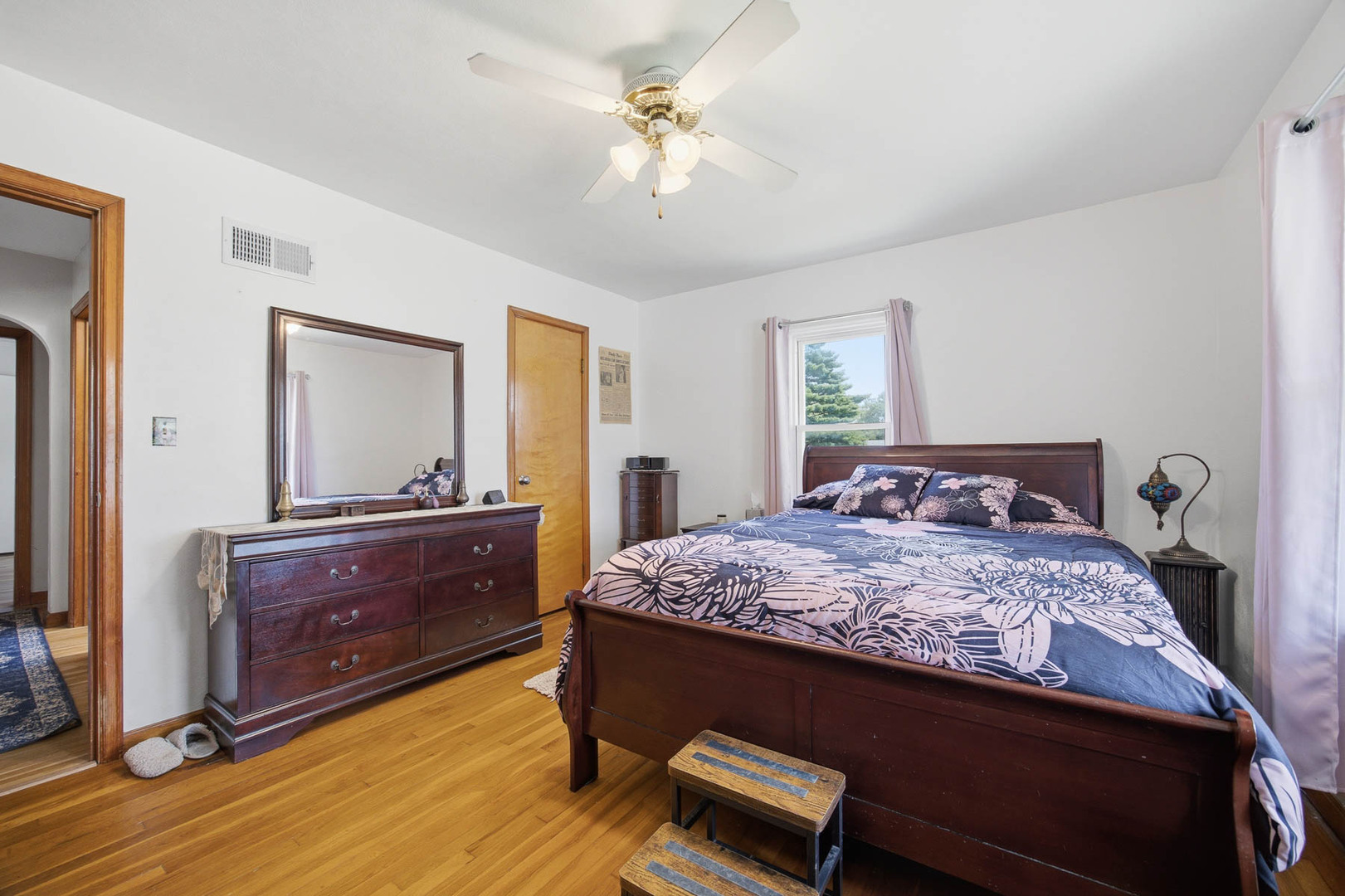 209 S Broadway Property Photo 19