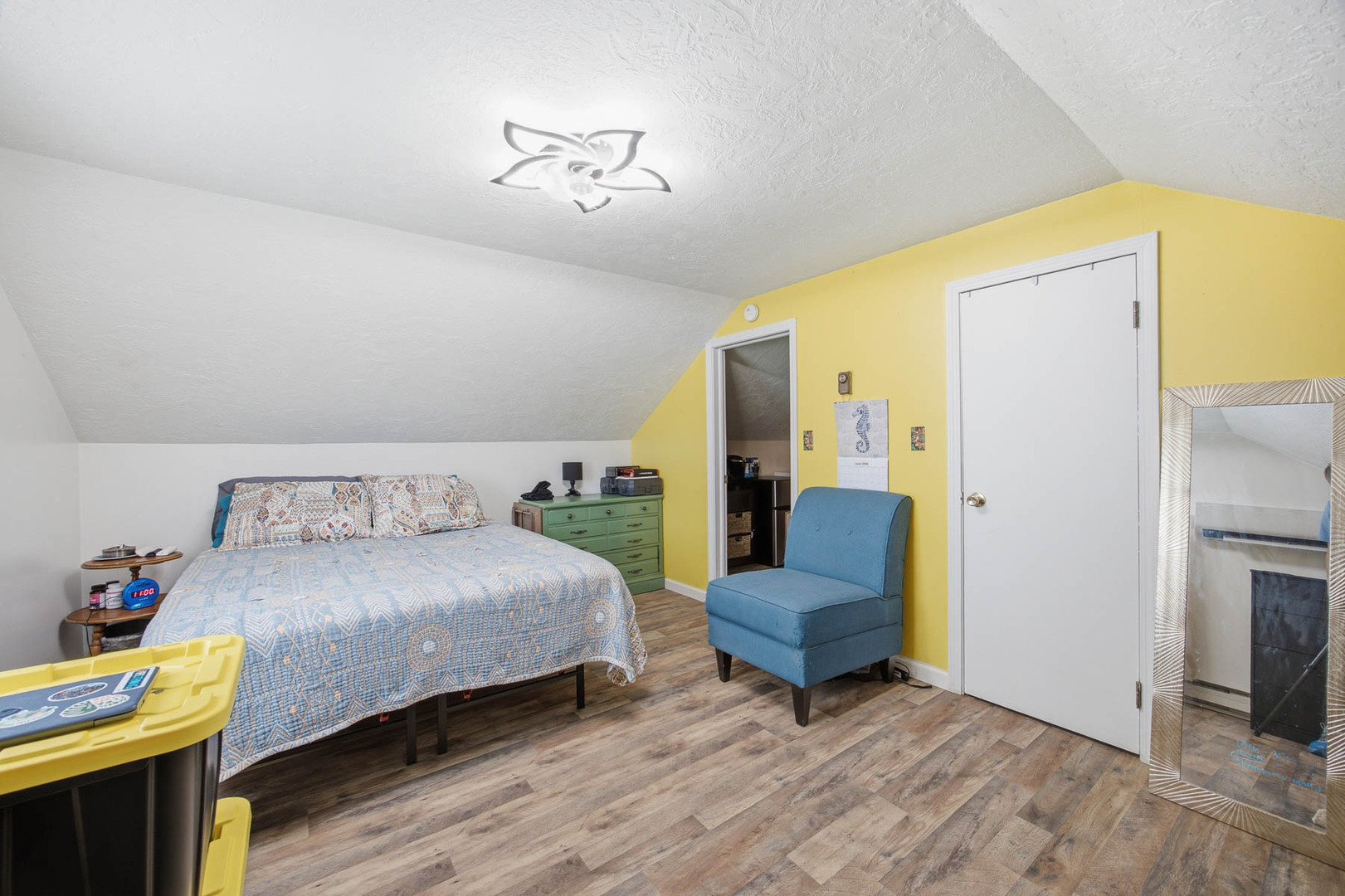 209 S Broadway Property Photo 22
