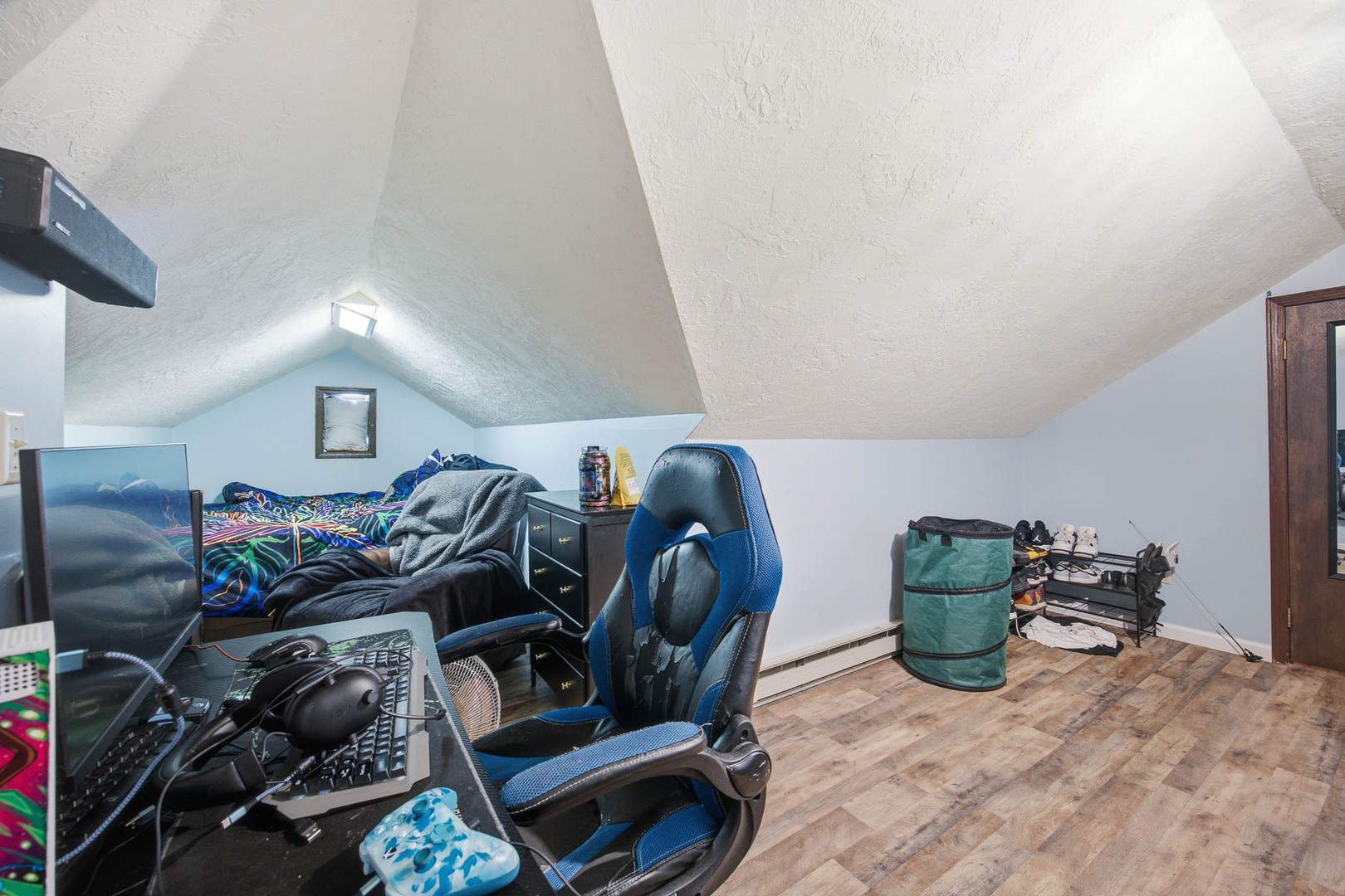 209 S Broadway Property Photo 25