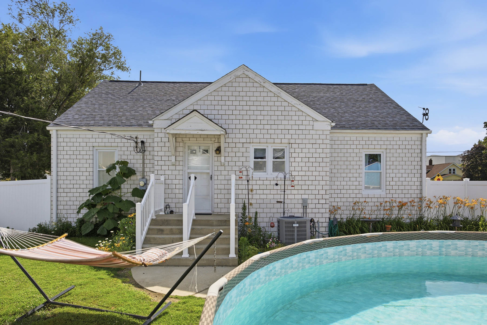 209 S Broadway Property Photo 34
