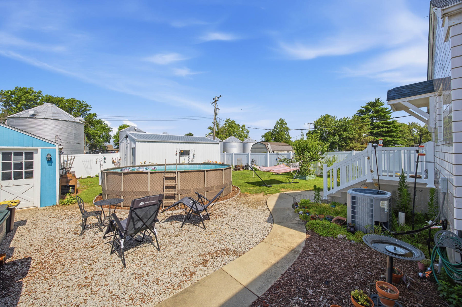 209 S Broadway Property Photo 38