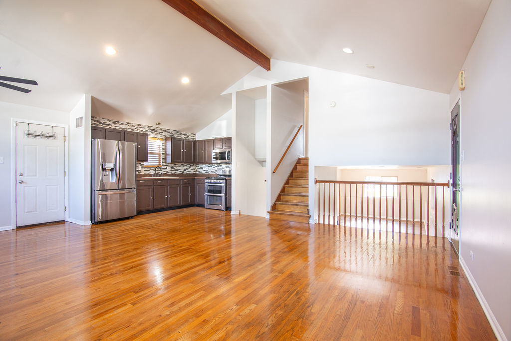 12402 S Racine Avenue Property Photo 4