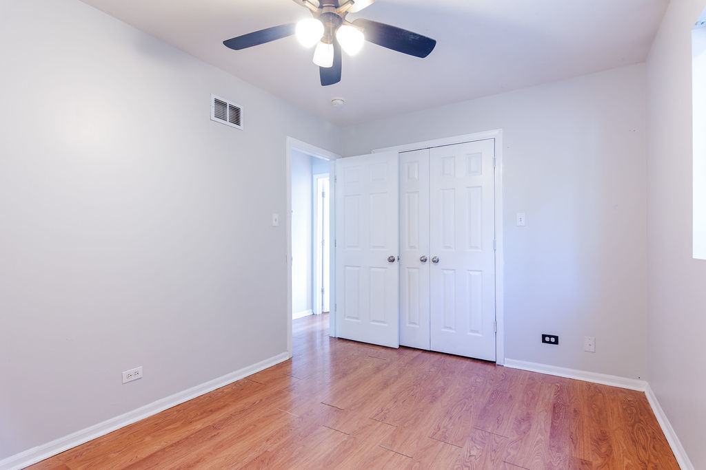 12402 S Racine Avenue Property Photo 8