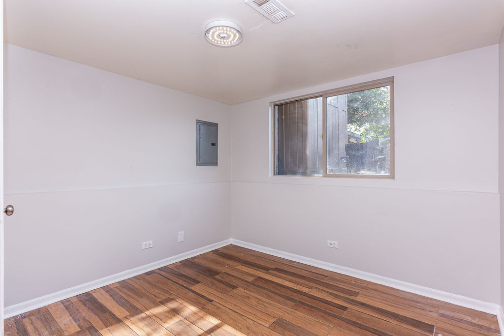 12402 S Racine Avenue Property Photo 10