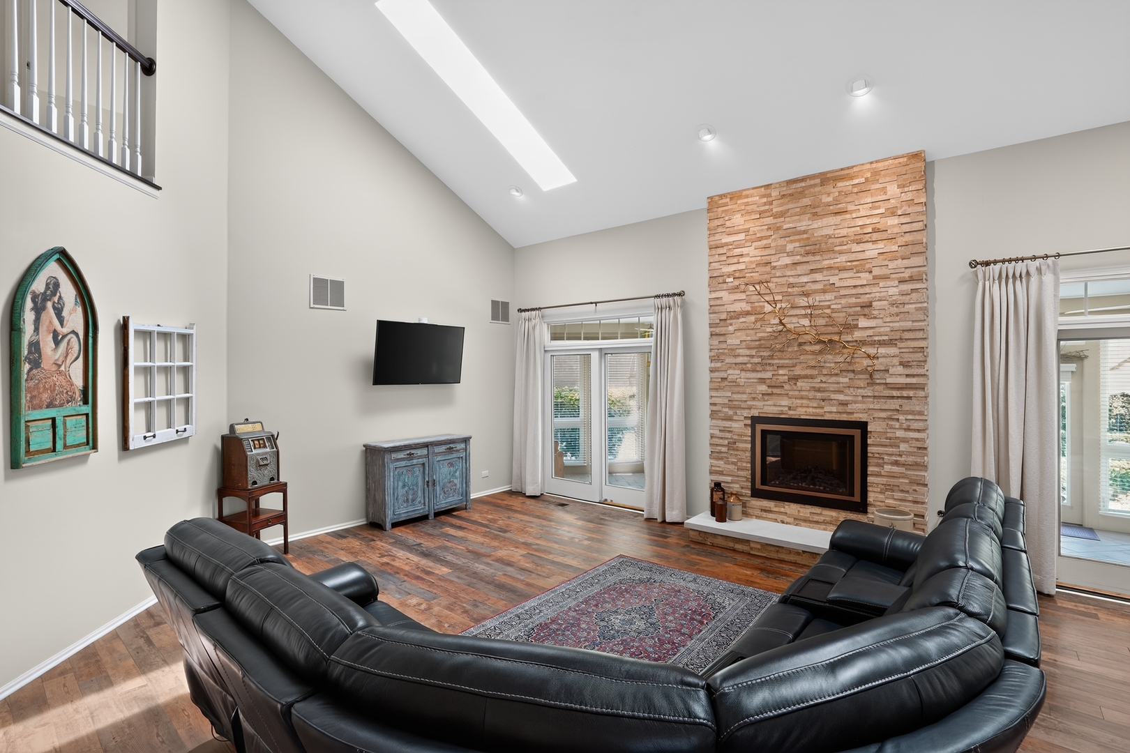 21896 W Vernon Ridge Drive Property Photo 6