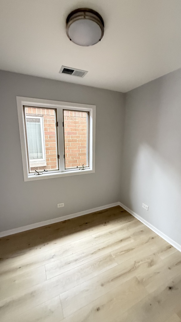 341 W 24th Street 3 Property Photo 8