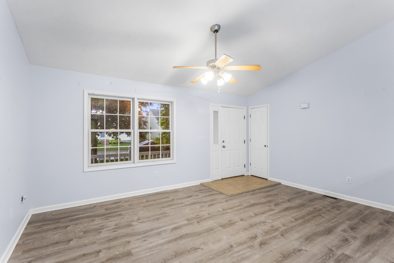 1304 S Abercorn Property Photo 10