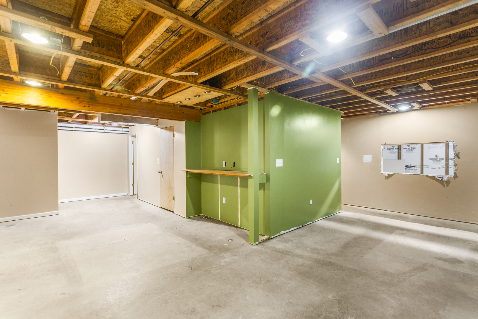 1304 S Abercorn Property Photo 28