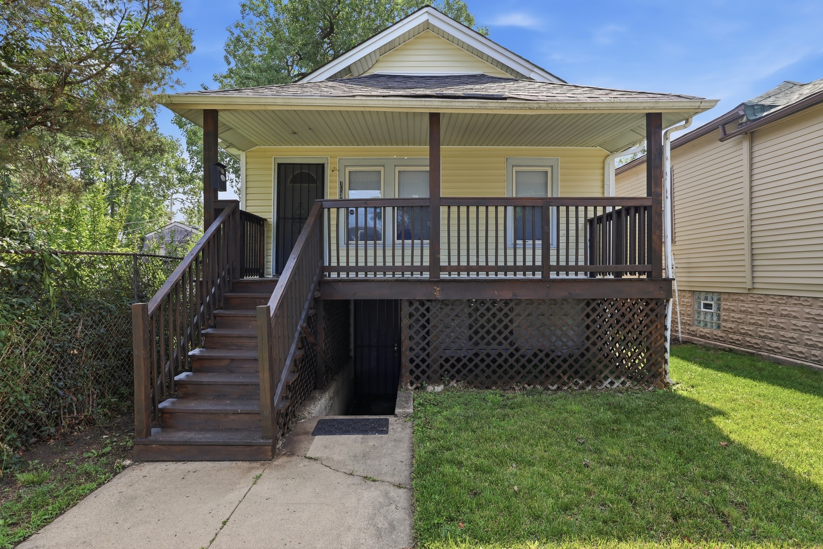 11317 S Carpenter Street Property Photo 1