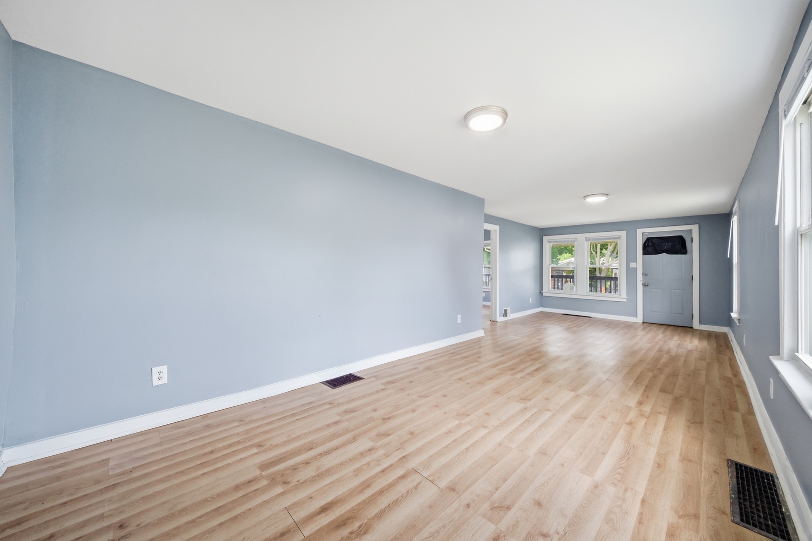 11317 S Carpenter Street Property Photo 7