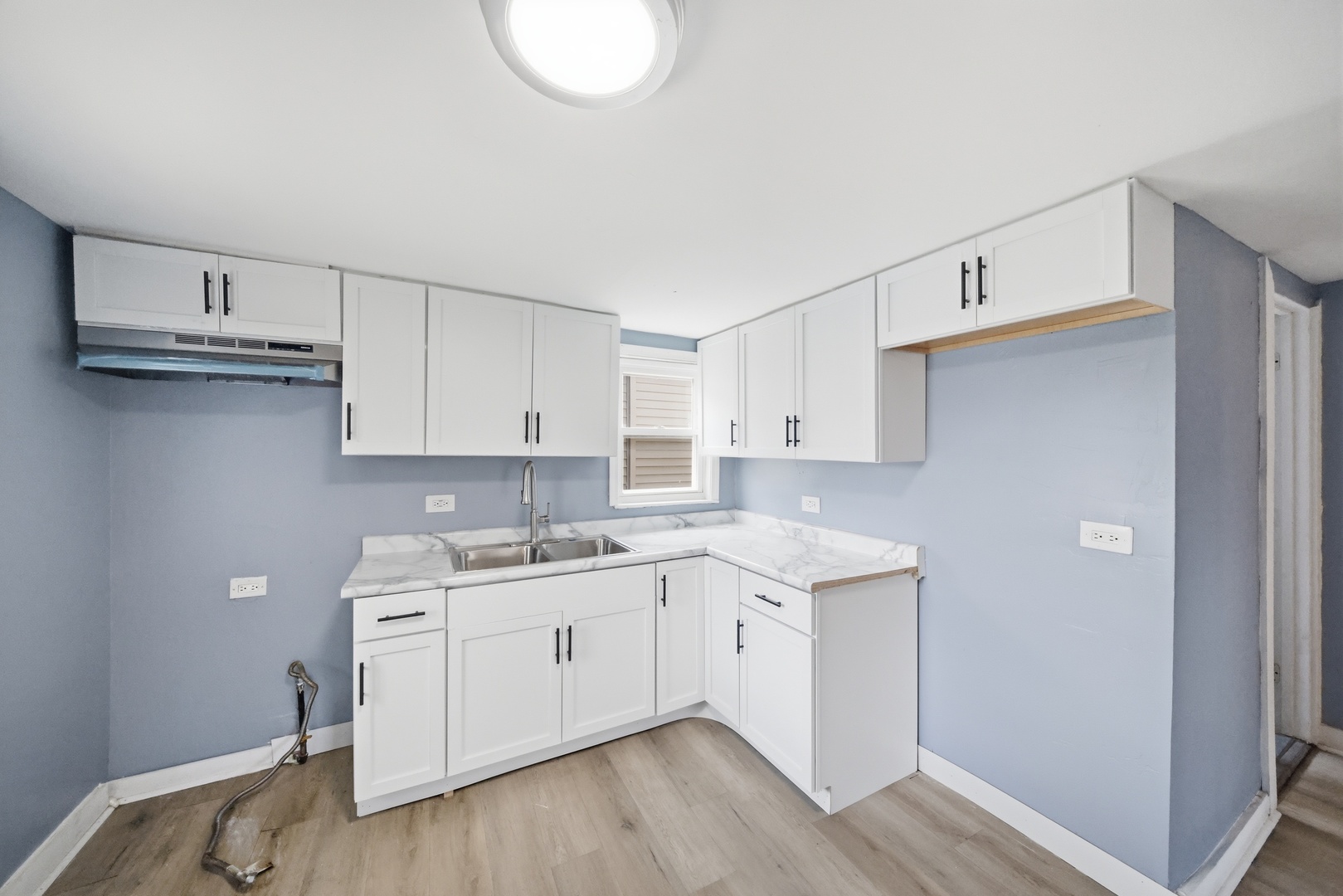 11317 S Carpenter Street Property Photo 10