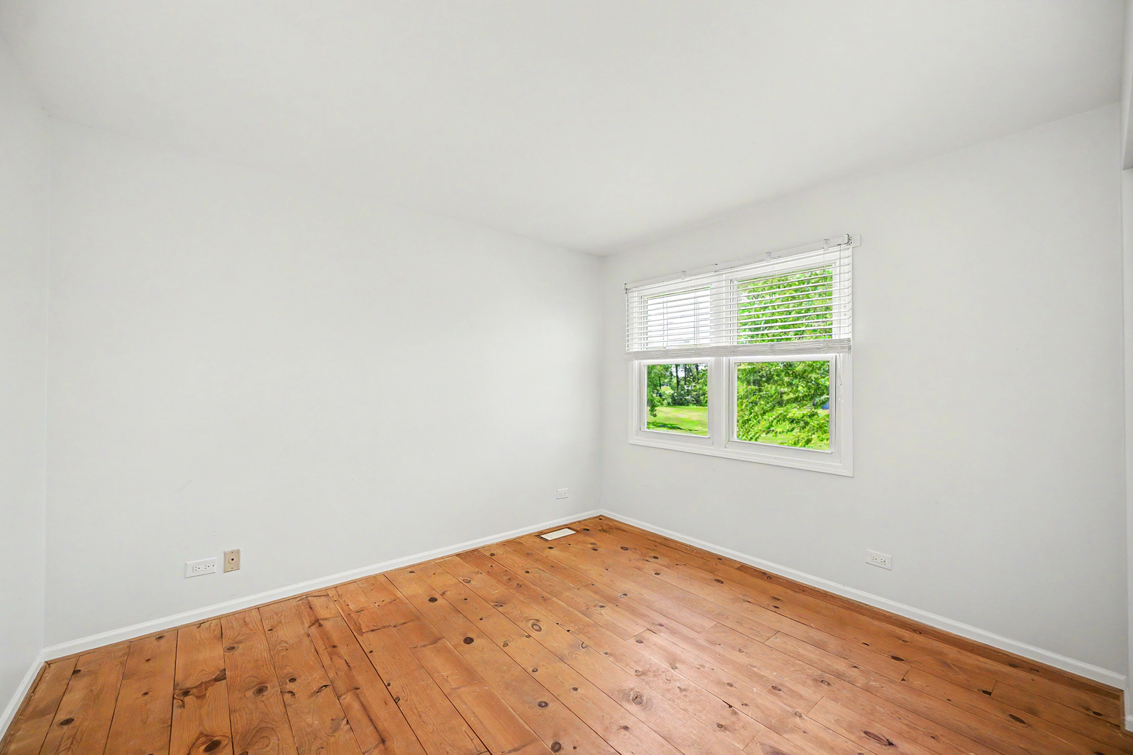 12678007 Property Photo 23