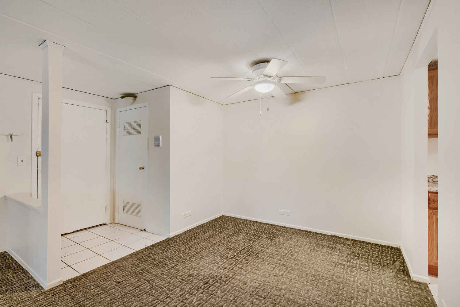 1102 Westover Lane 1a Property Photo 10