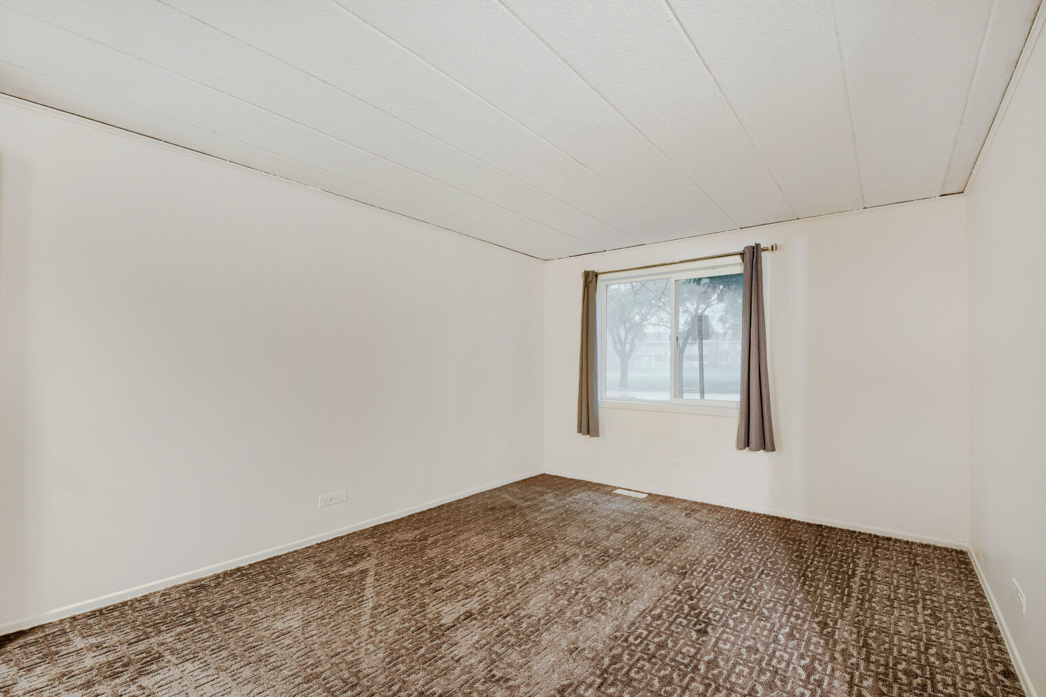 1102 Westover Lane 1a Property Photo 16