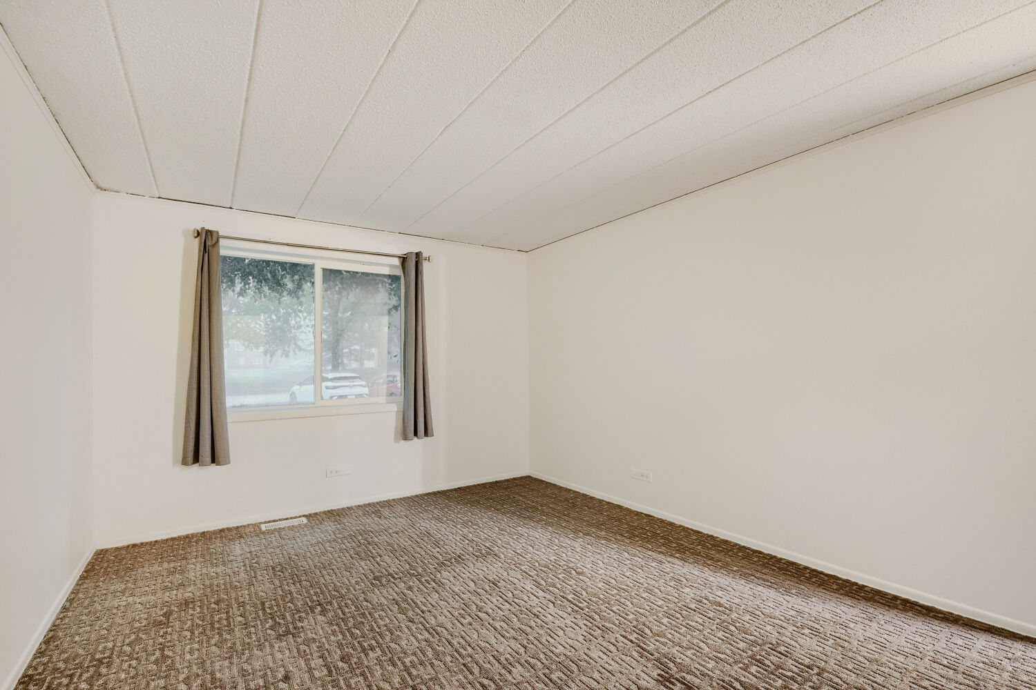 1102 Westover Lane 1a Property Photo 17