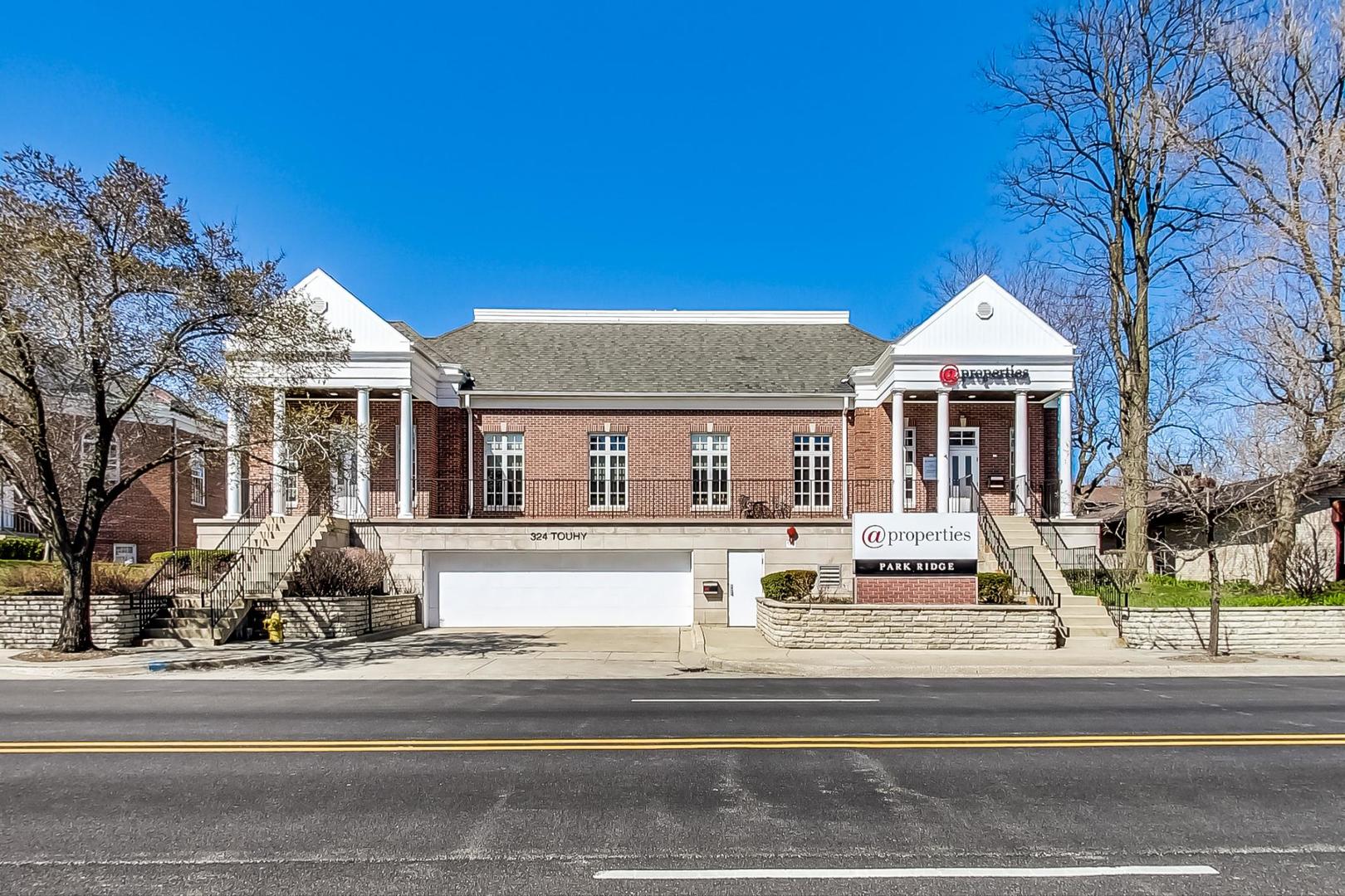 324 W Touhy Avenue Property Photo 1