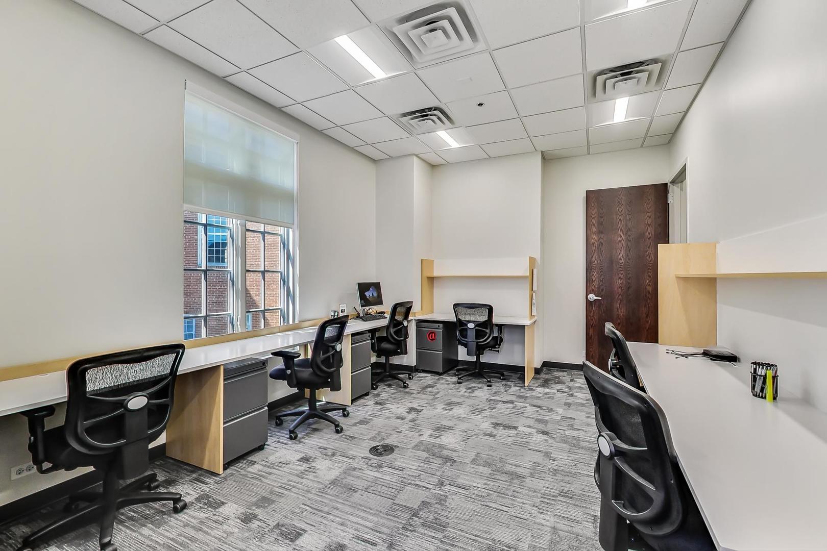 324 W Touhy Avenue Property Photo 7