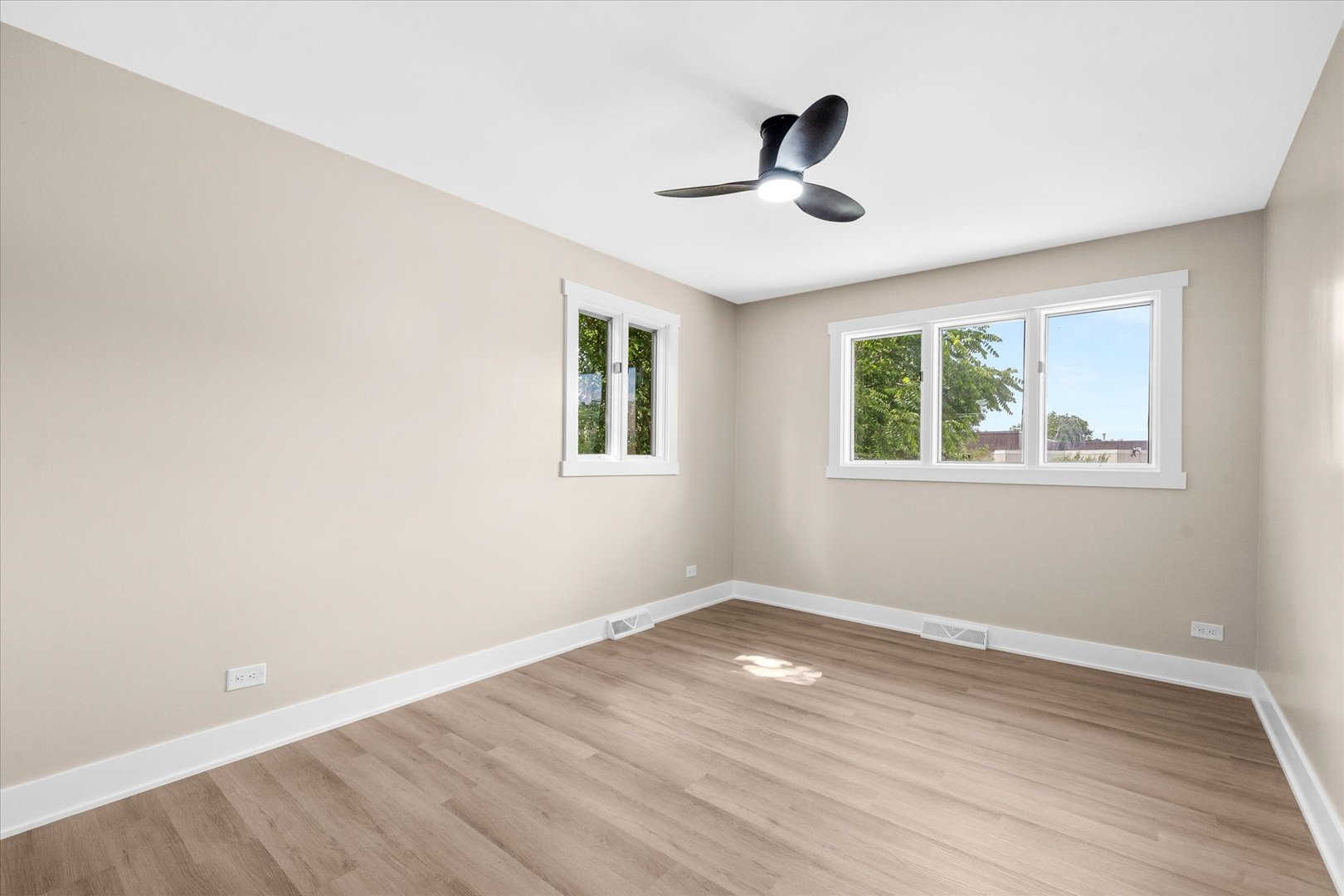 807 Division Street Property Photo 15