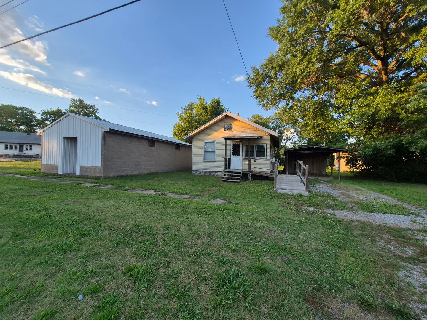 406 Church Street Property Photo 6