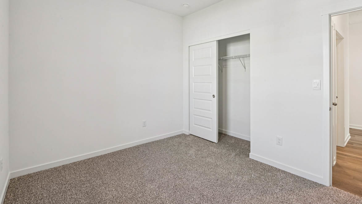 2453 Glacier Street Property Photo 26