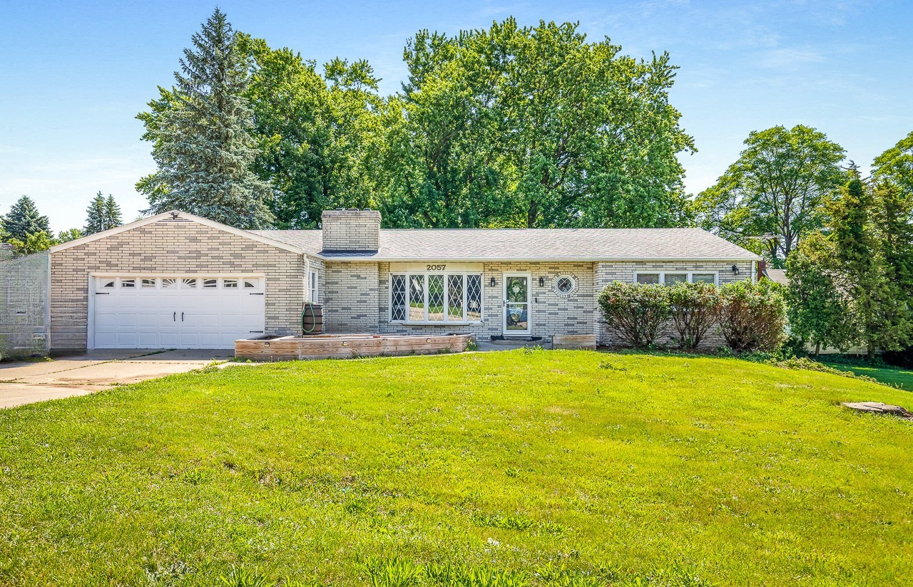 2057 Il Rte Property Photo 1