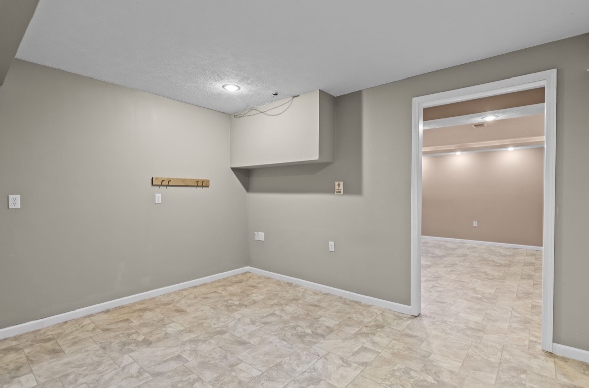 38 Wedgewood Lane Property Photo 18