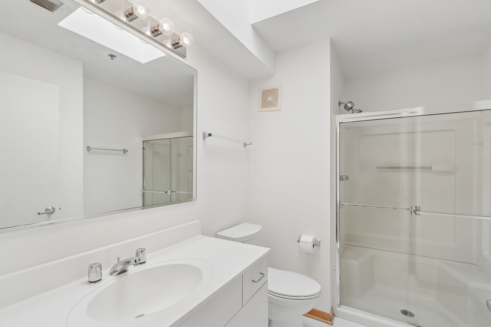 402 Kelburn Road 323 Property Photo 12