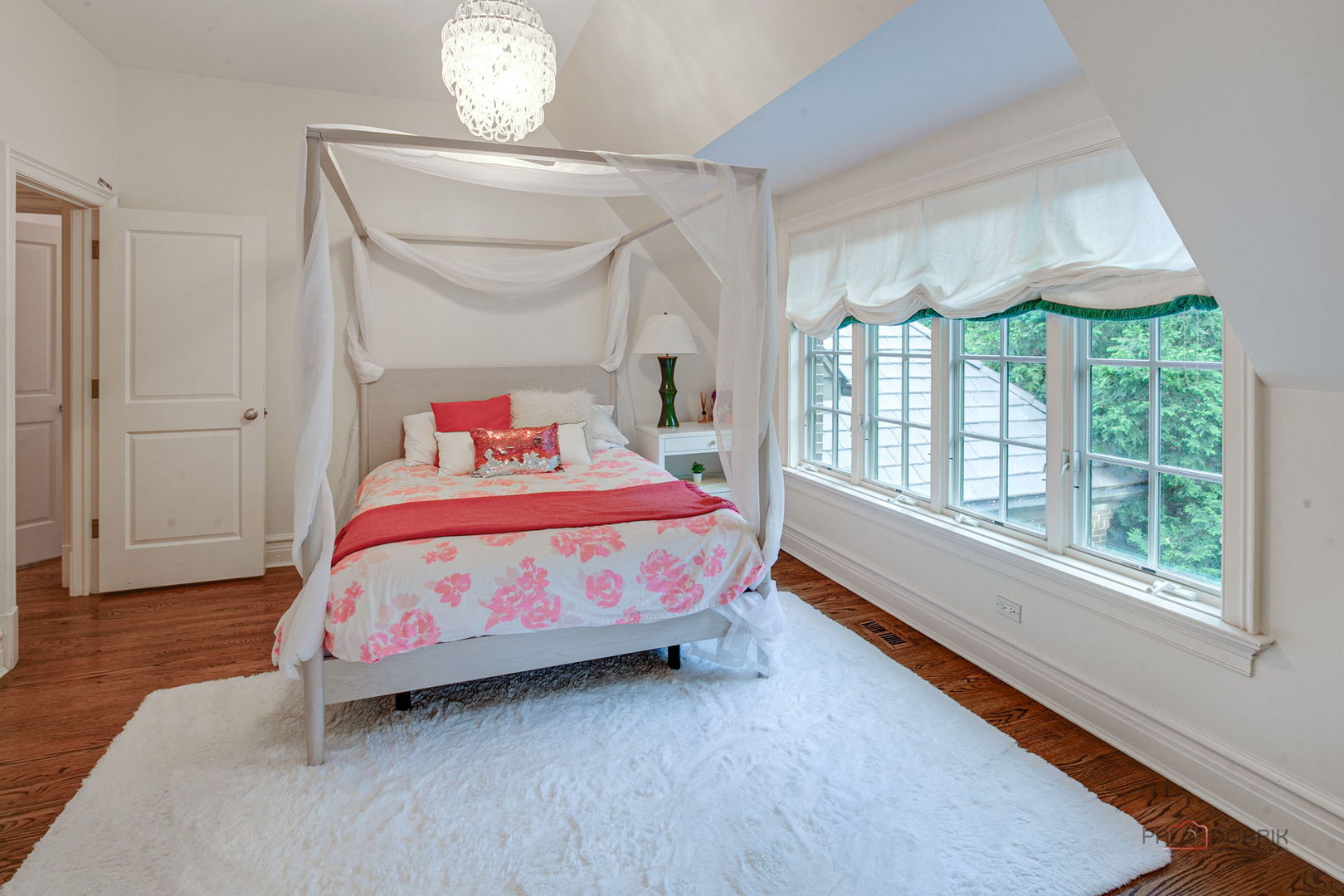 30 S Sheridan Road Property Photo 24