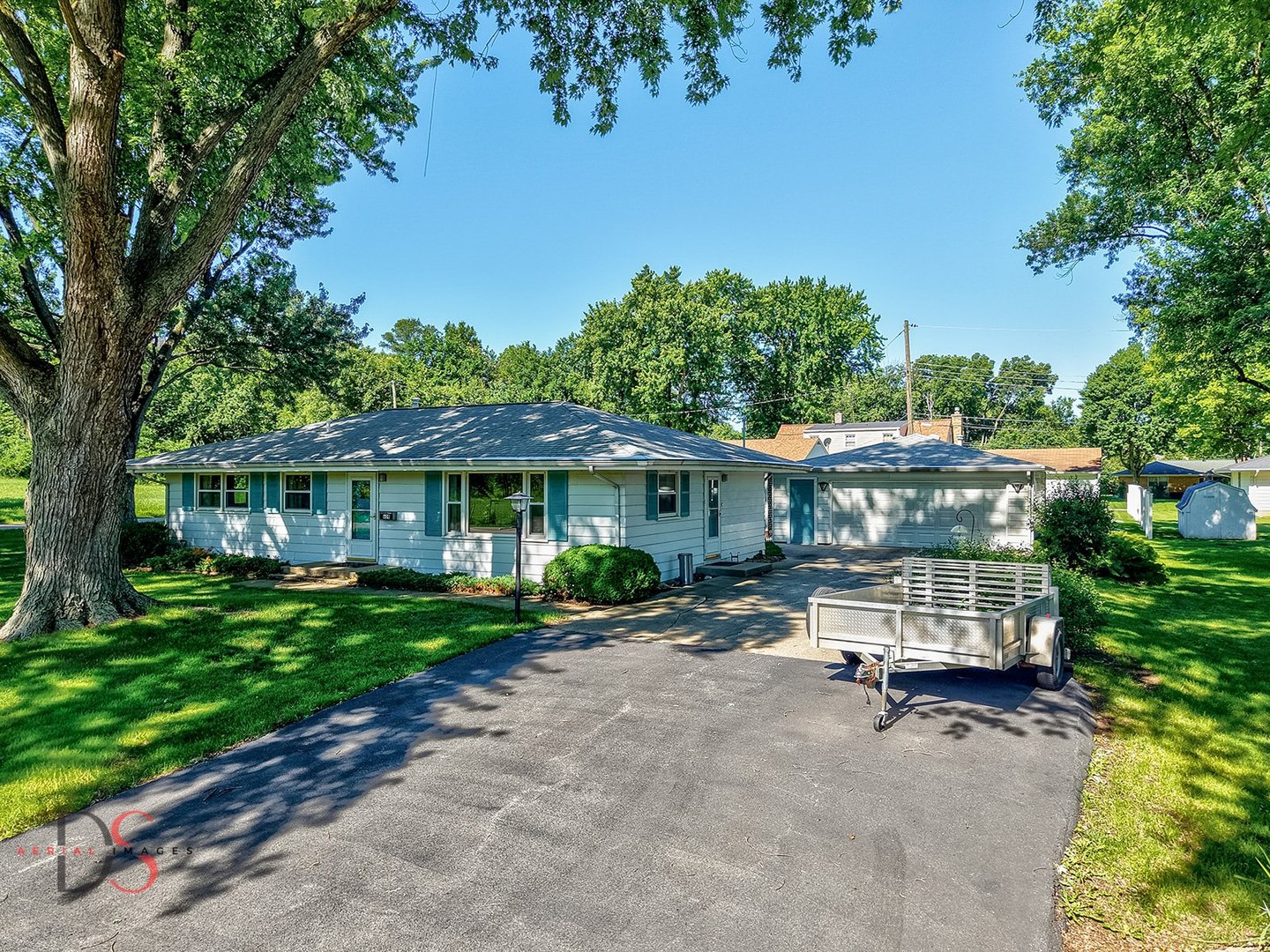 609 9th Avenue Property Photo 1