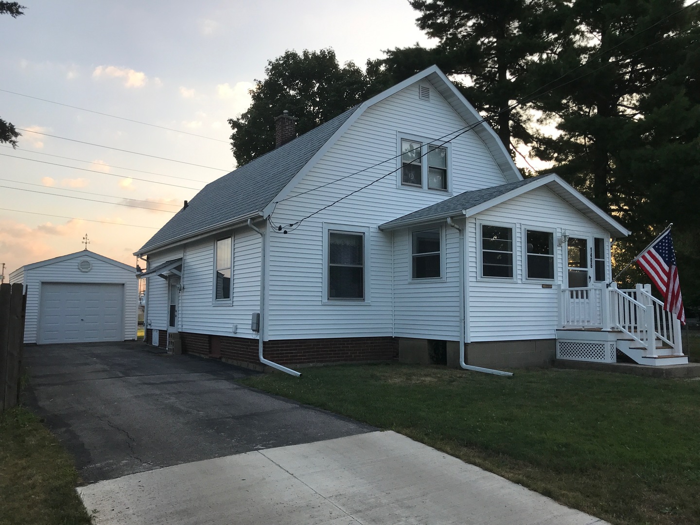 1406 W Columbia Avenue Property Photo 1