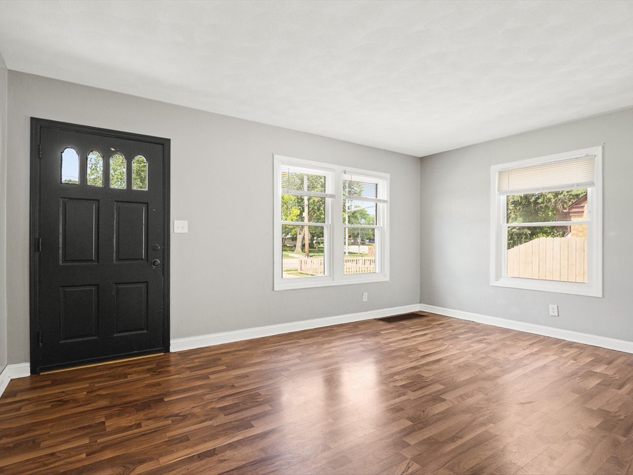 3447 Broadway Property Photo 7