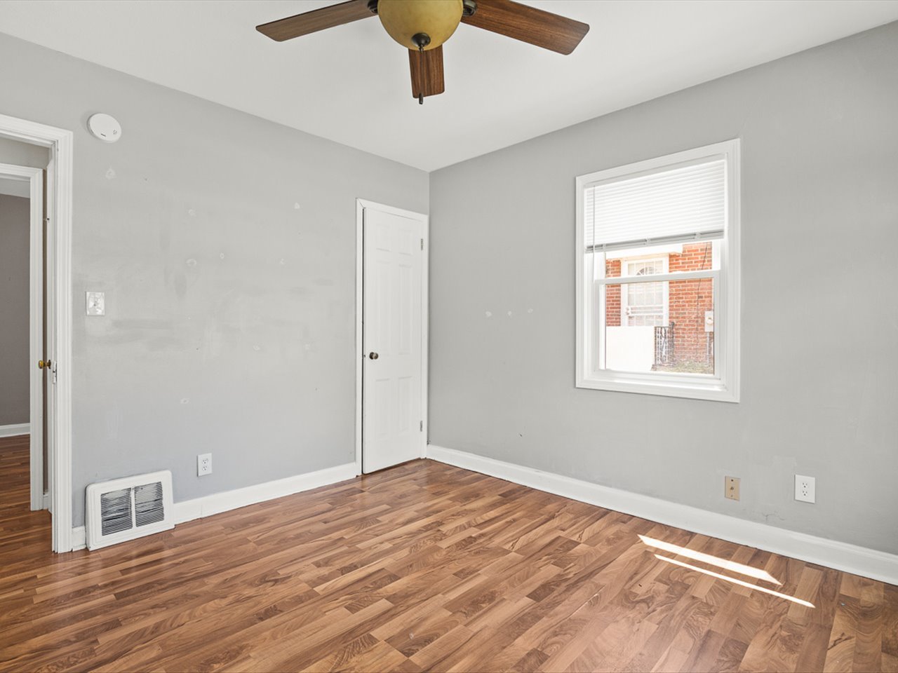 3447 Broadway Property Photo 12