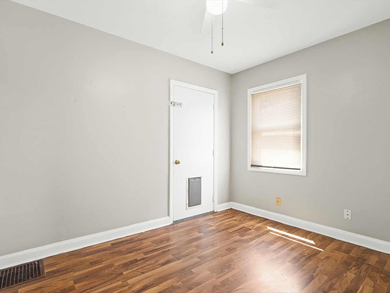 3447 Broadway Property Photo 13
