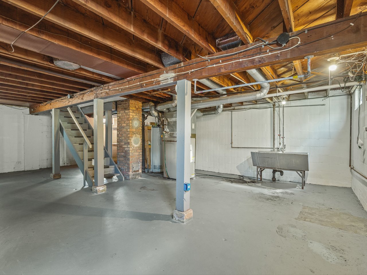 3447 Broadway Property Photo 20