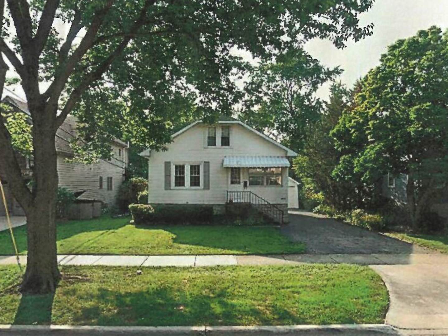 4632 Washington Street Property Photo 1