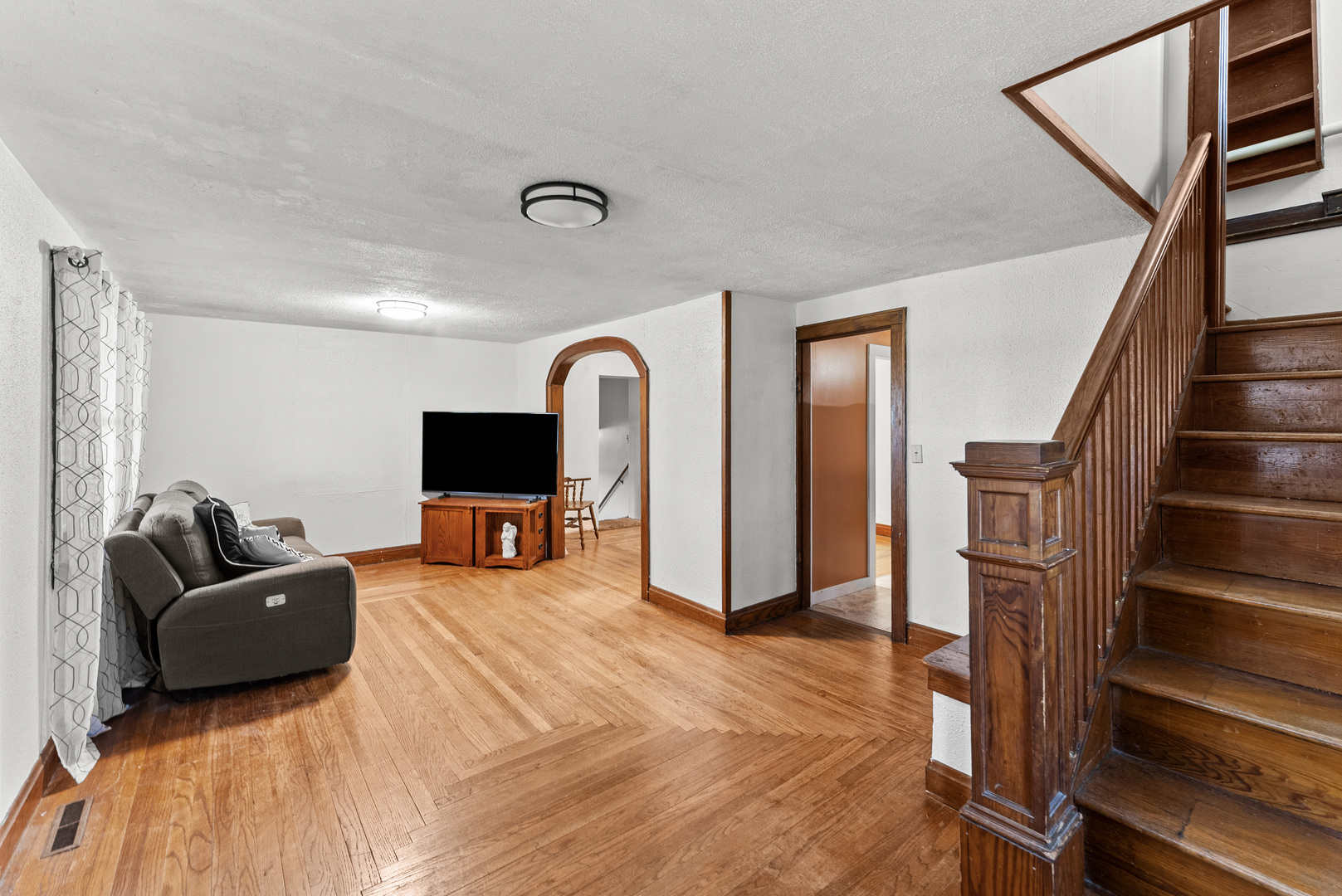 404 1st Avenue Property Photo 9