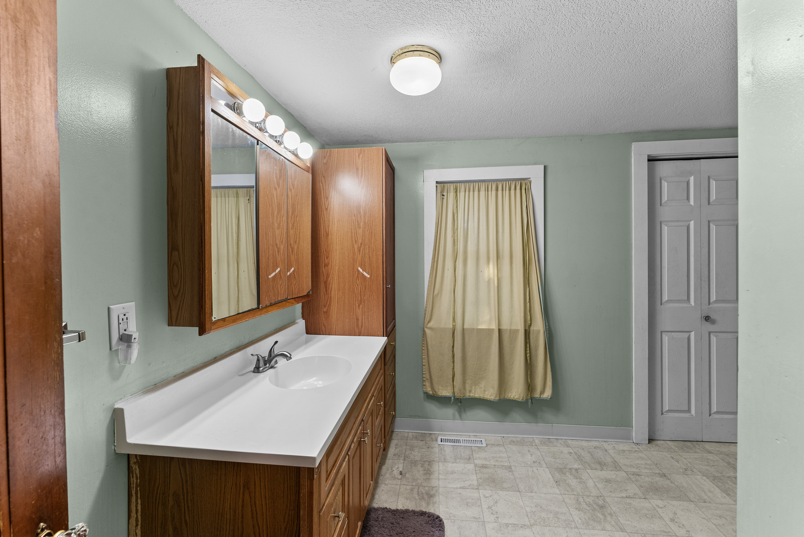 404 1st Avenue Property Photo 16