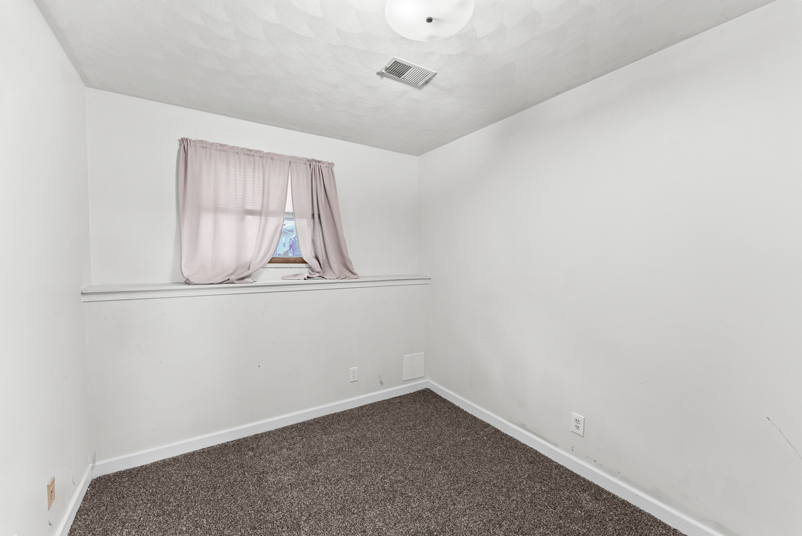 404 1st Avenue Property Photo 24