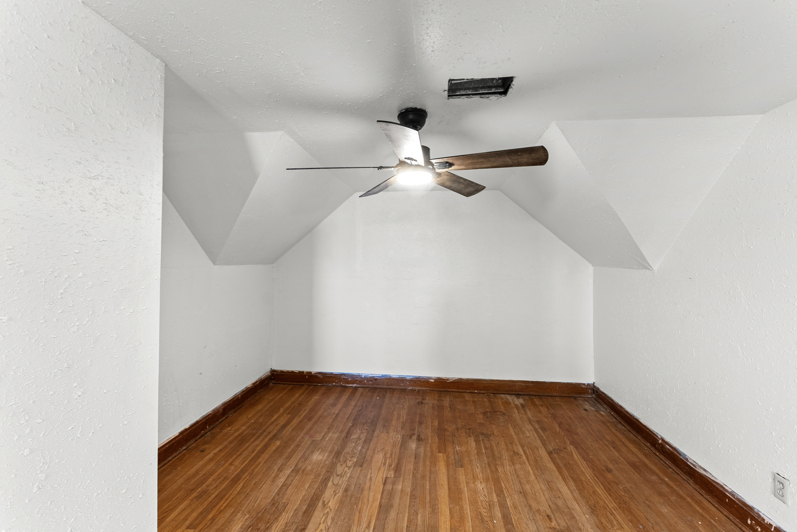 404 1st Avenue Property Photo 25