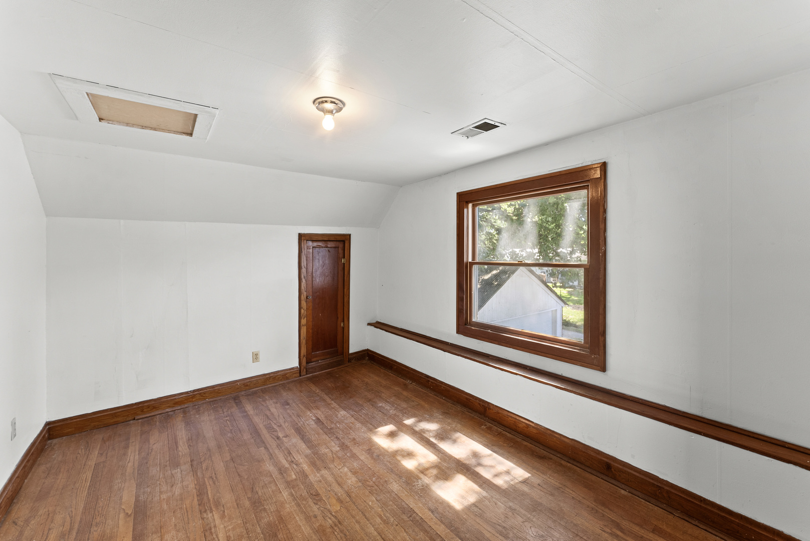 404 1st Avenue Property Photo 26