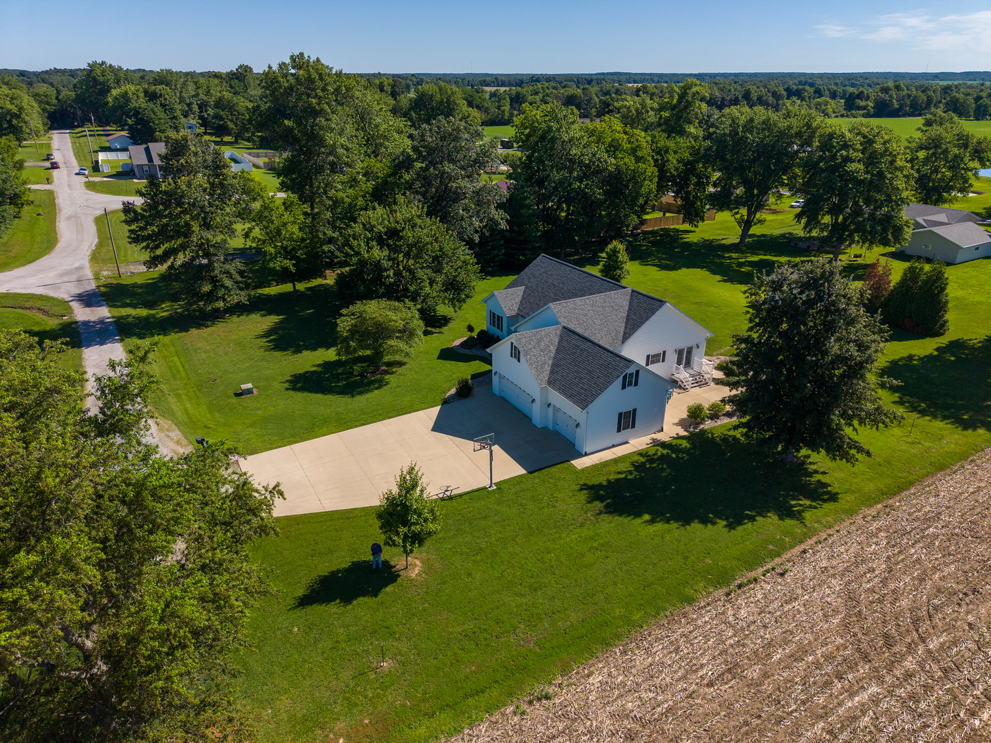 112 Pheasant Run Property Photo 8