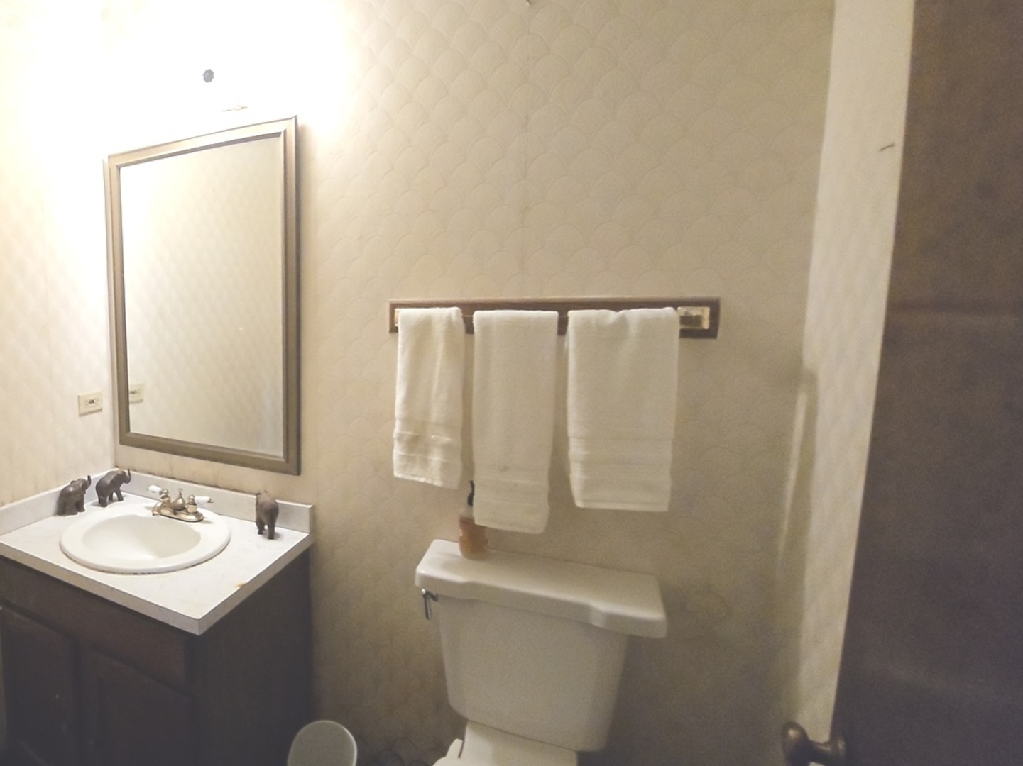 1018 E 193rd Place Property Photo 15