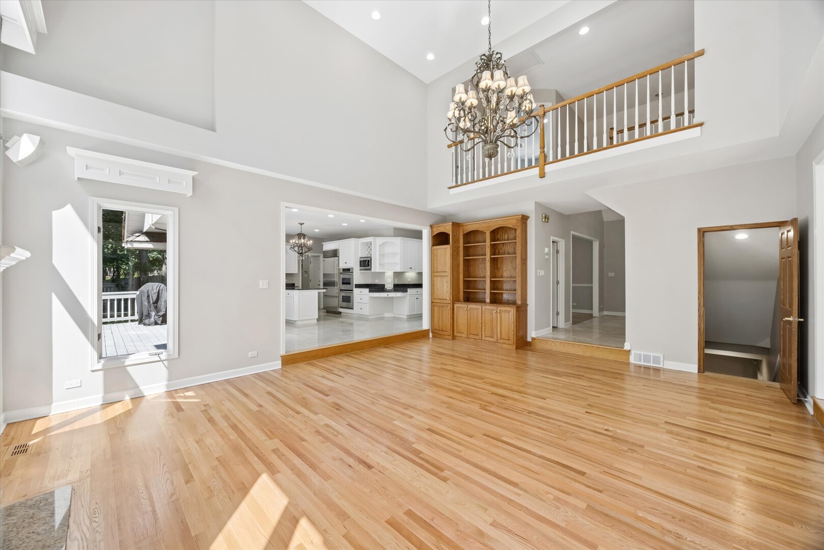 9336 Falling Waters Drive Property Photo 9