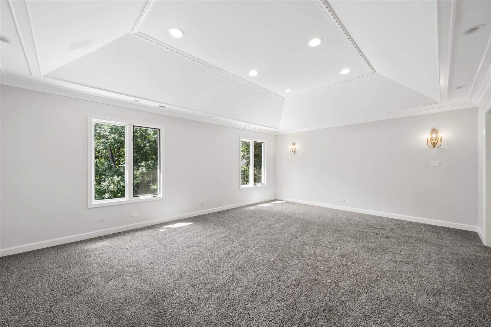 9336 Falling Waters Drive Property Photo 21