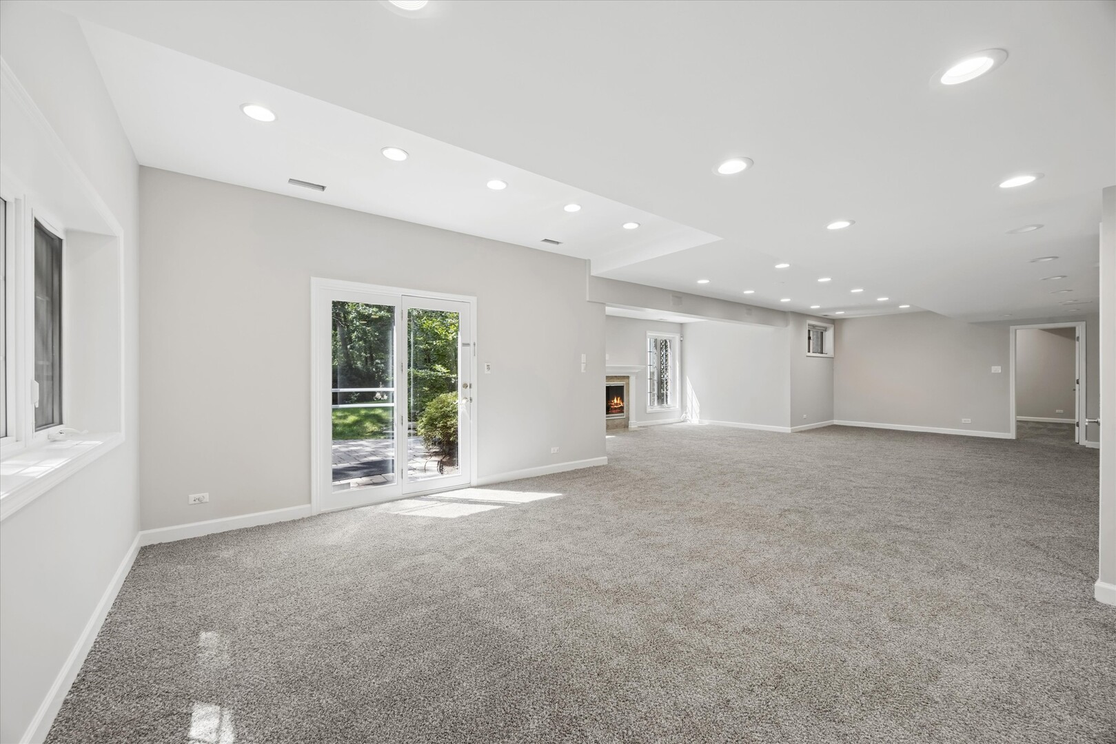 9336 Falling Waters Drive Property Photo 31