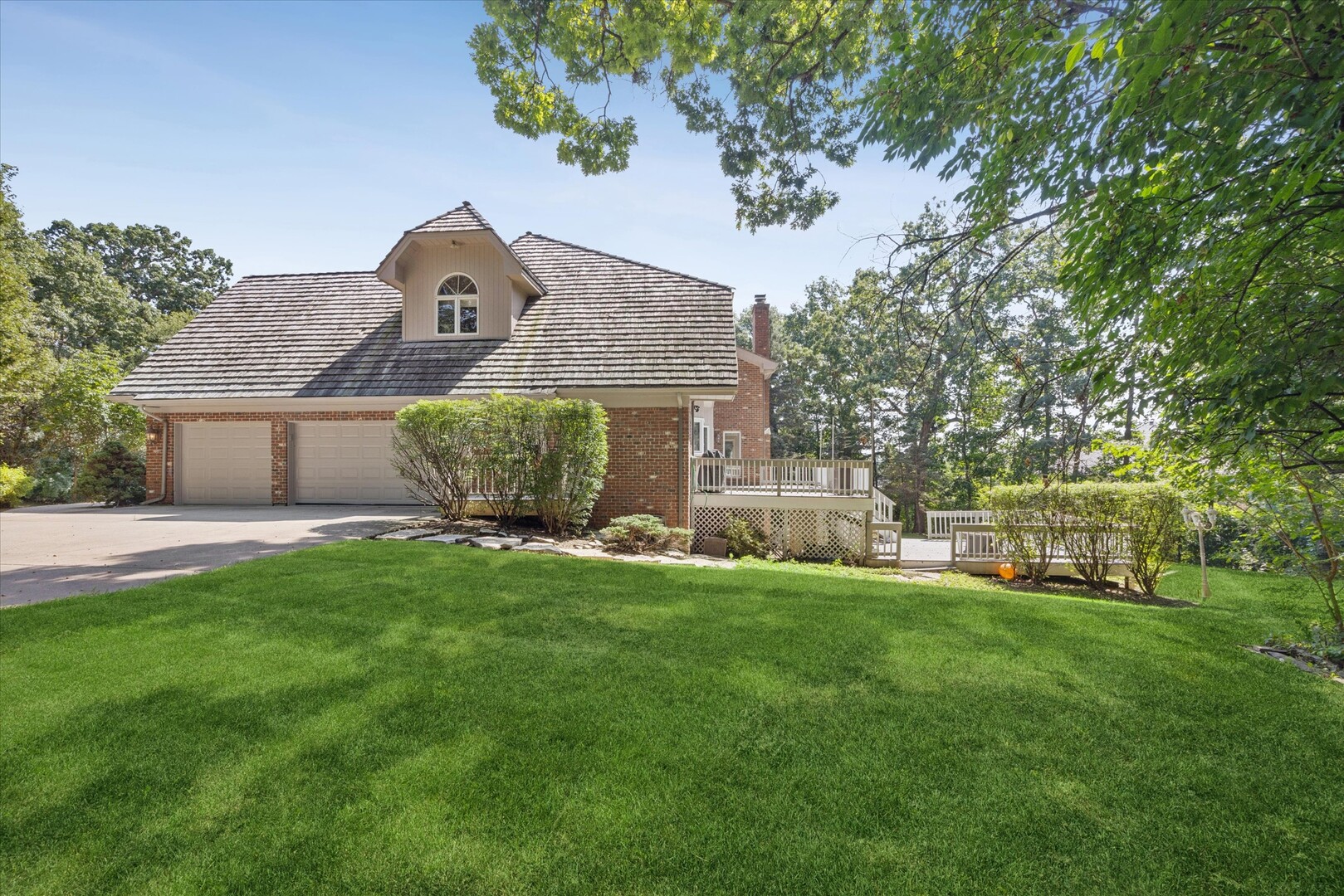 9336 Falling Waters Drive Property Photo 33