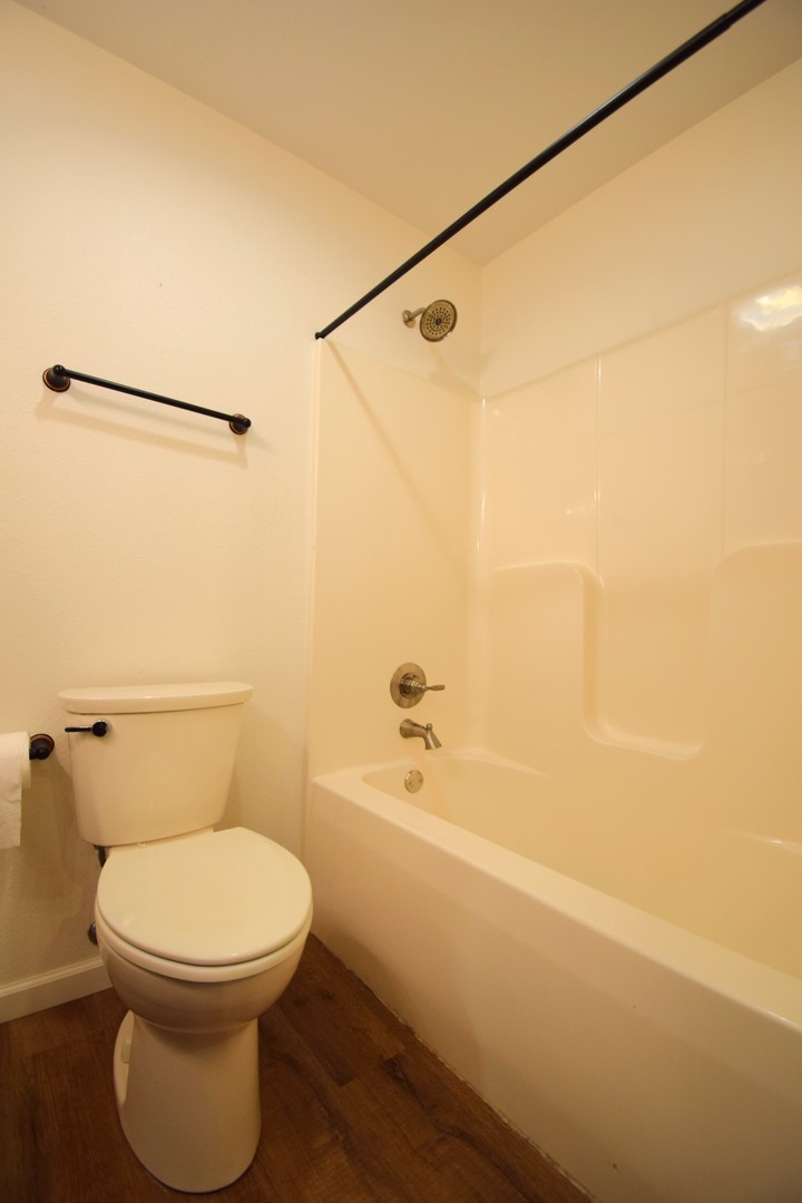 824 N Pace Avenue Property Photo 13