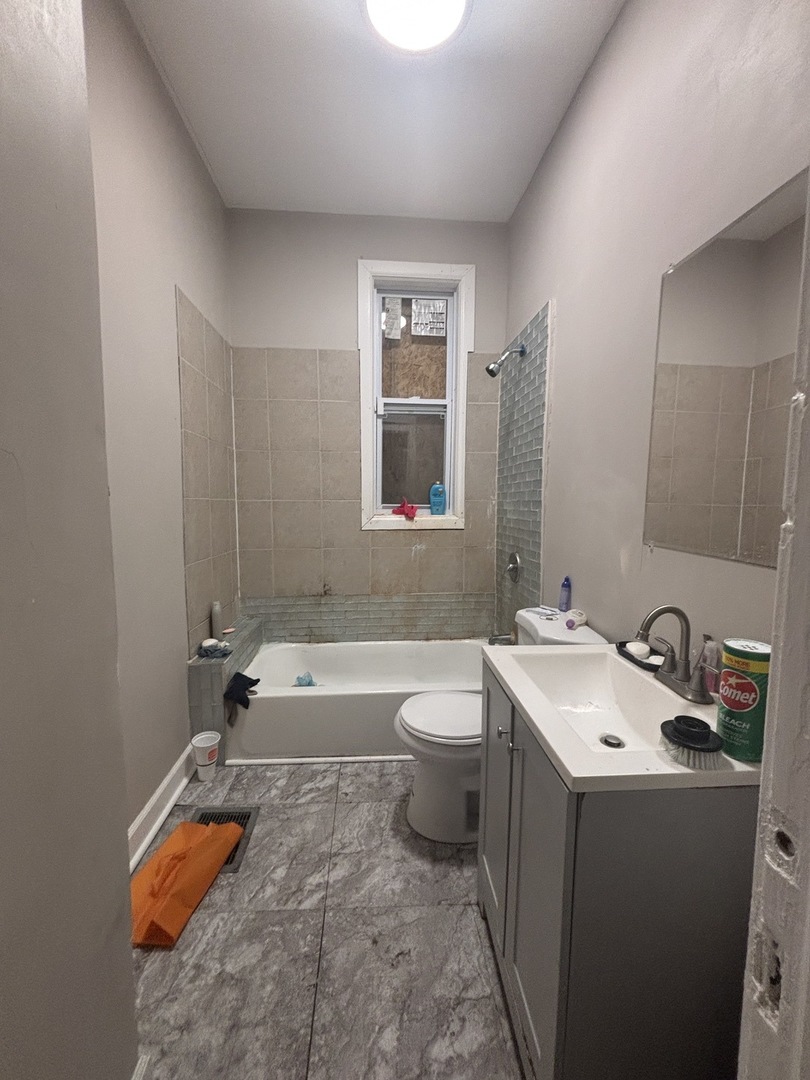 6428 S Marshfield Avenue Property Photo 7