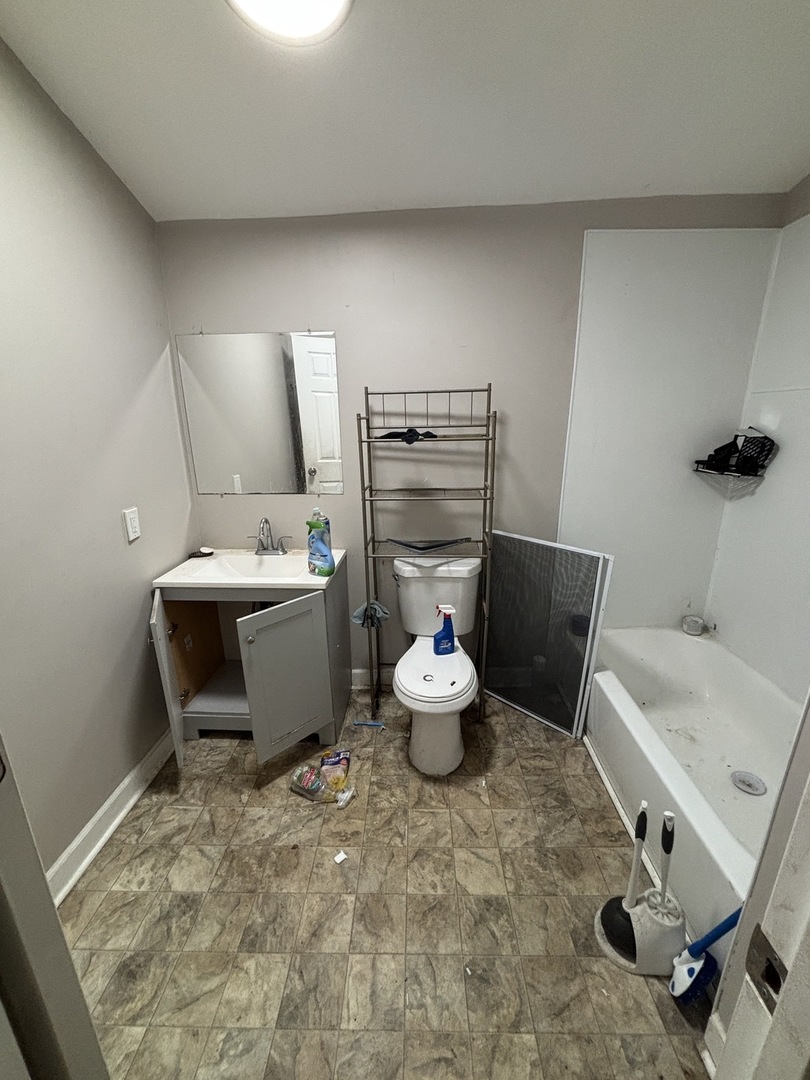6428 S Marshfield Avenue Property Photo 9