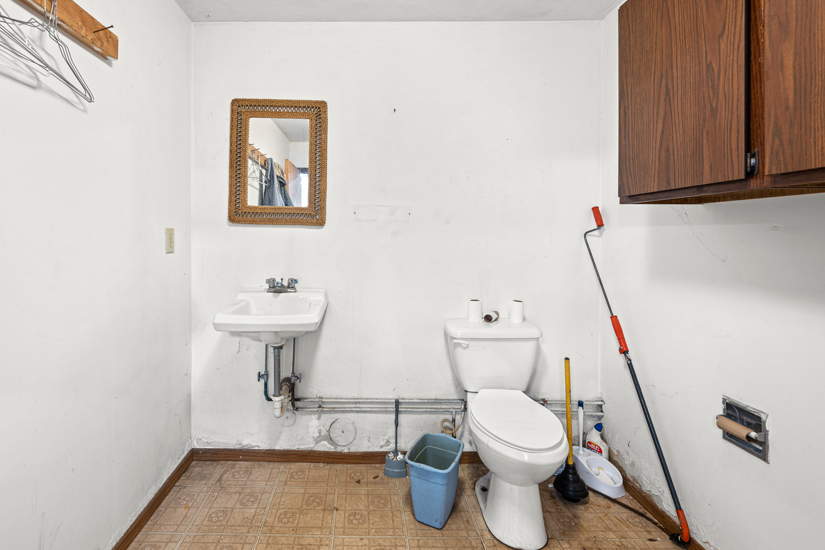 630 W 2nd Avenue Property Photo 12